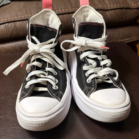 Converse Black and White Sneakers with Red Interior - Picture 2 of 9